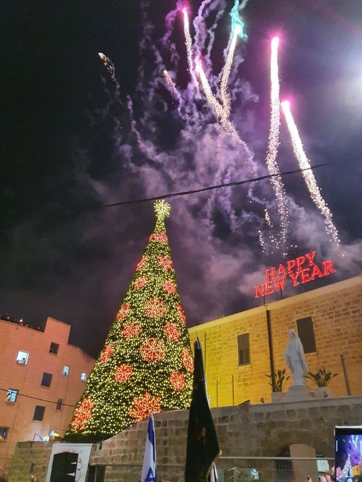 شفاعمرو تحتفل بإضاءة شجرة الميلاد-1