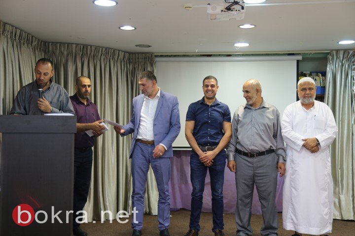 الناصرة: لجنة الزكاة المحلية توزع منحا دراسية على أكثر من 100 طالب جامعي-14