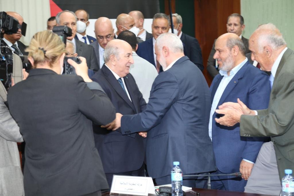 اتفاق فلسطيني لإنهاء الانقسام خلال اجتماع الفصائل الفلسطينية بالجزائر-1