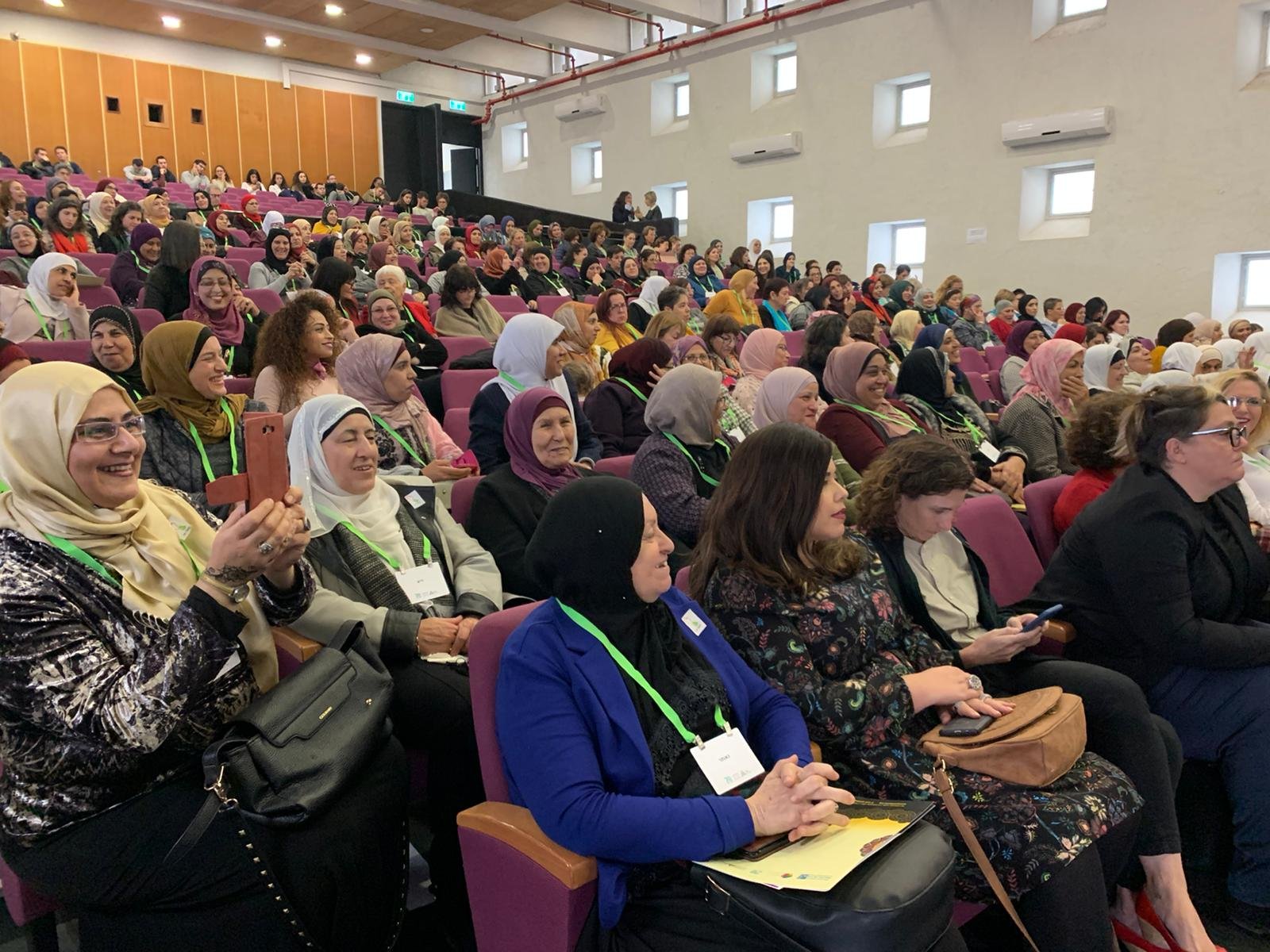 حضور واسع في مؤتمر "نساء يصنعن التغيير" في جفعات حبيبة -8