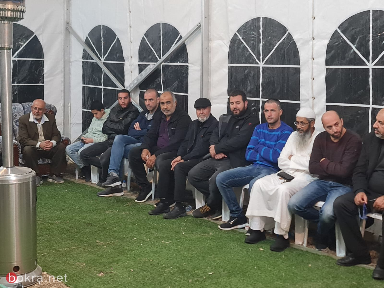 مؤسسة أوقاف 48 تقيم أمسية في خيمة الاعتصام على أرض مقبرة القسام-6