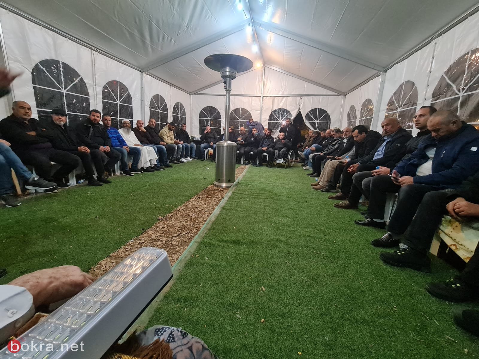 مؤسسة أوقاف 48 تقيم أمسية في خيمة الاعتصام على أرض مقبرة القسام-7