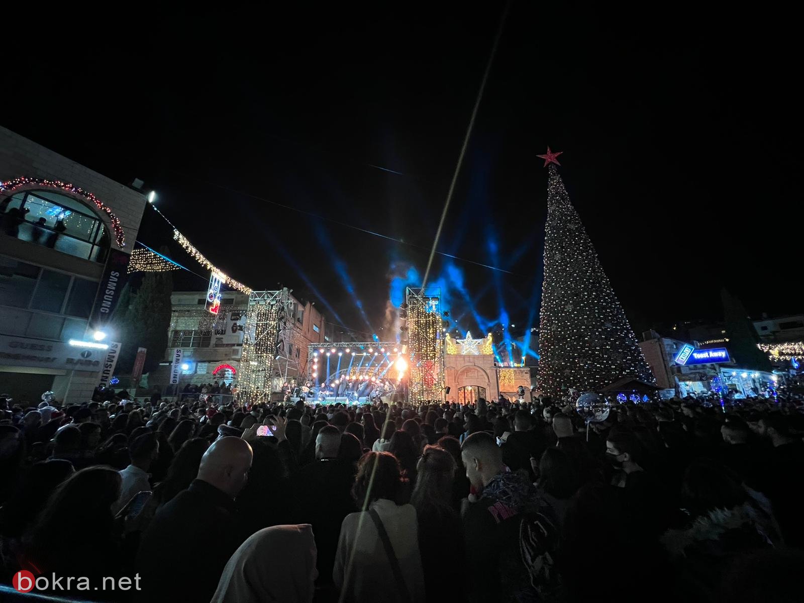 الناصرة: الاف المشاركين في احتفال اضاءة شجرة عيد الميلاد في ساحة العين-12