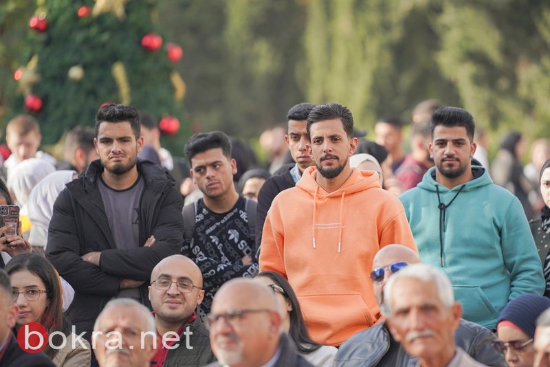 جامعة القدس تحتفل بإضاءة شجرة الميلاد تحت اسم "حفل الشهيدة الإعلامية شيرين أبو عاقلة"-7