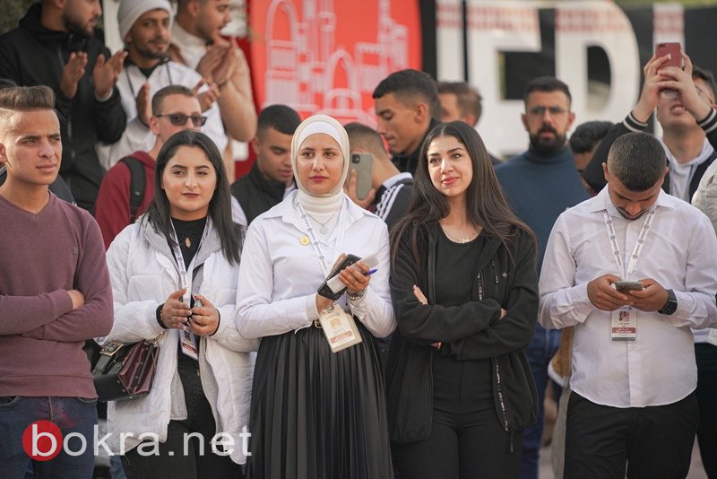 جامعة القدس تحتفل بإضاءة شجرة الميلاد تحت اسم "حفل الشهيدة الإعلامية شيرين أبو عاقلة"-10