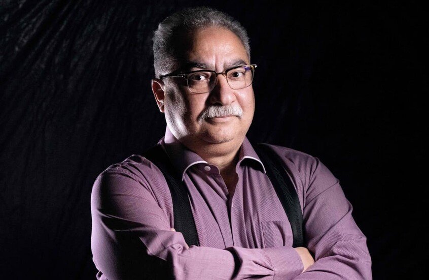 إعلاميّ عربيّ شهير... مصدر مُقرّب منه يُعلّق على شائعات طالته-0