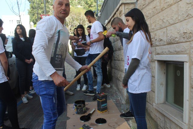 انطلاق يوم الاعمال الخيرية في الناصرة بمشاركة واسعة-0