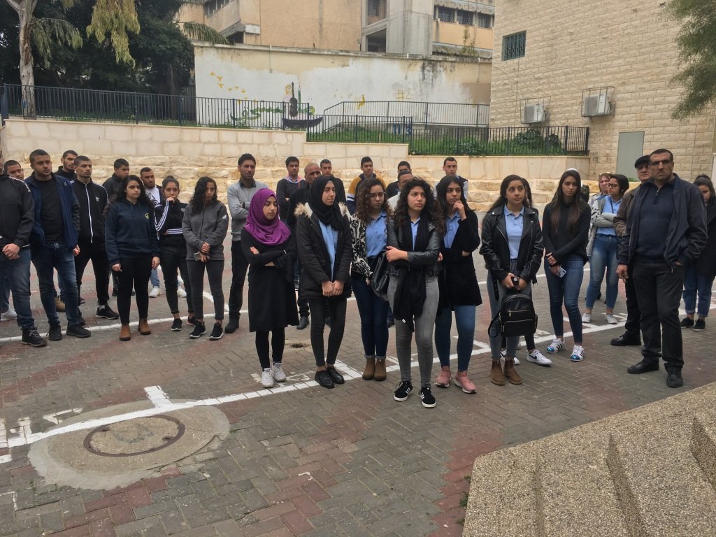 برنامج خاص في وداع المدير والمربي د. عفو خليلية بمدرسة يافة الناصرة الثانوية -12
