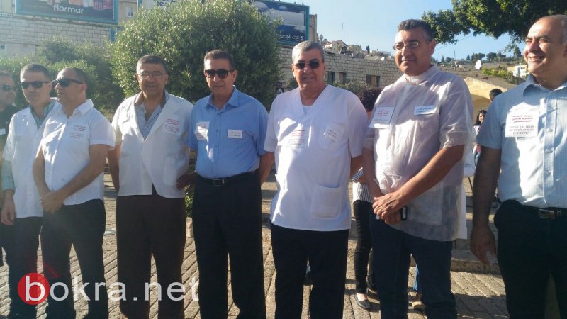 العشرات من الاطباء يتظاهرون في الناصرة مناهضة للتغذية القسرية للاسرى-6
