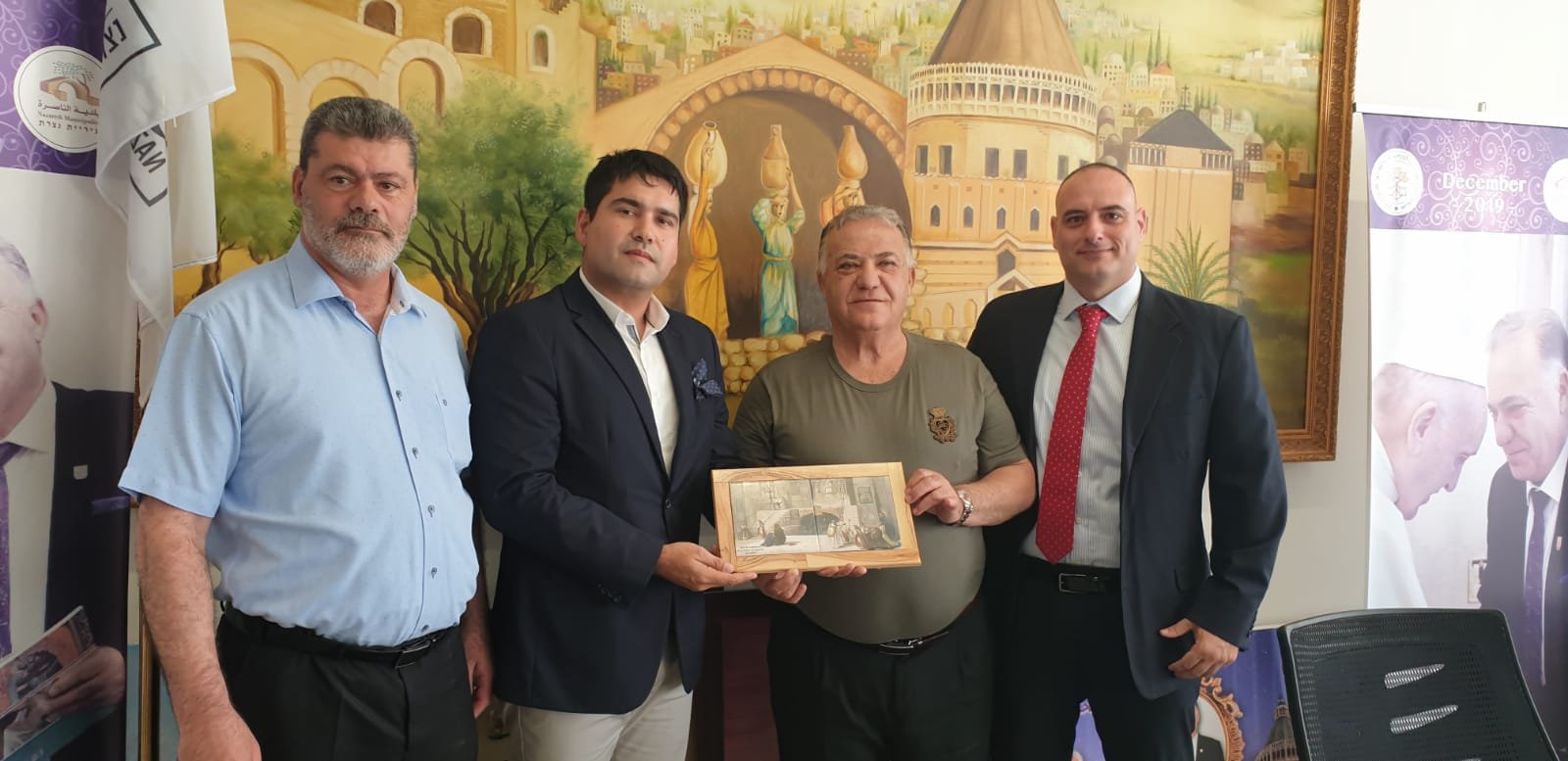 سفير بورغواي يزور بلدية الناصرة-1