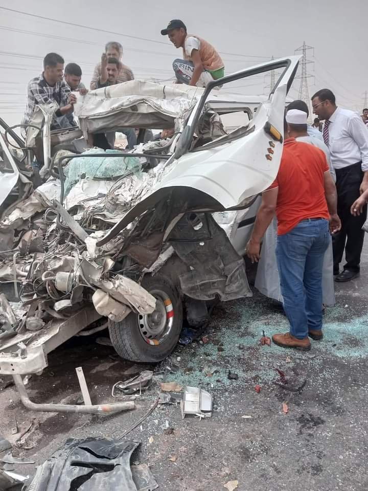حادث مروّع في مصر يودي بحياة 15 شخصا-0