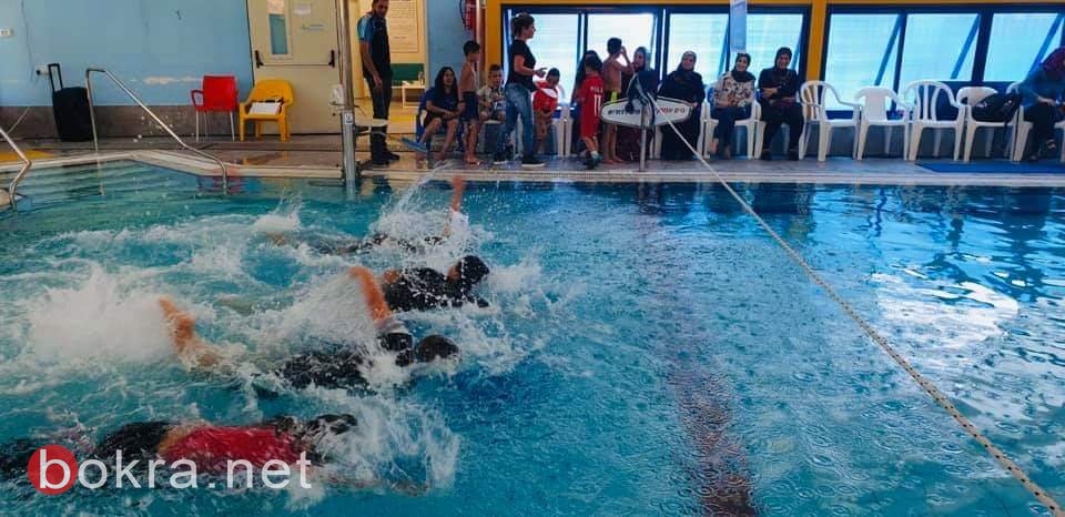 مجلس كفركنا يخرج ١٨٠ طالبا من دورات السباحة ضمن برنامج تحديات -17