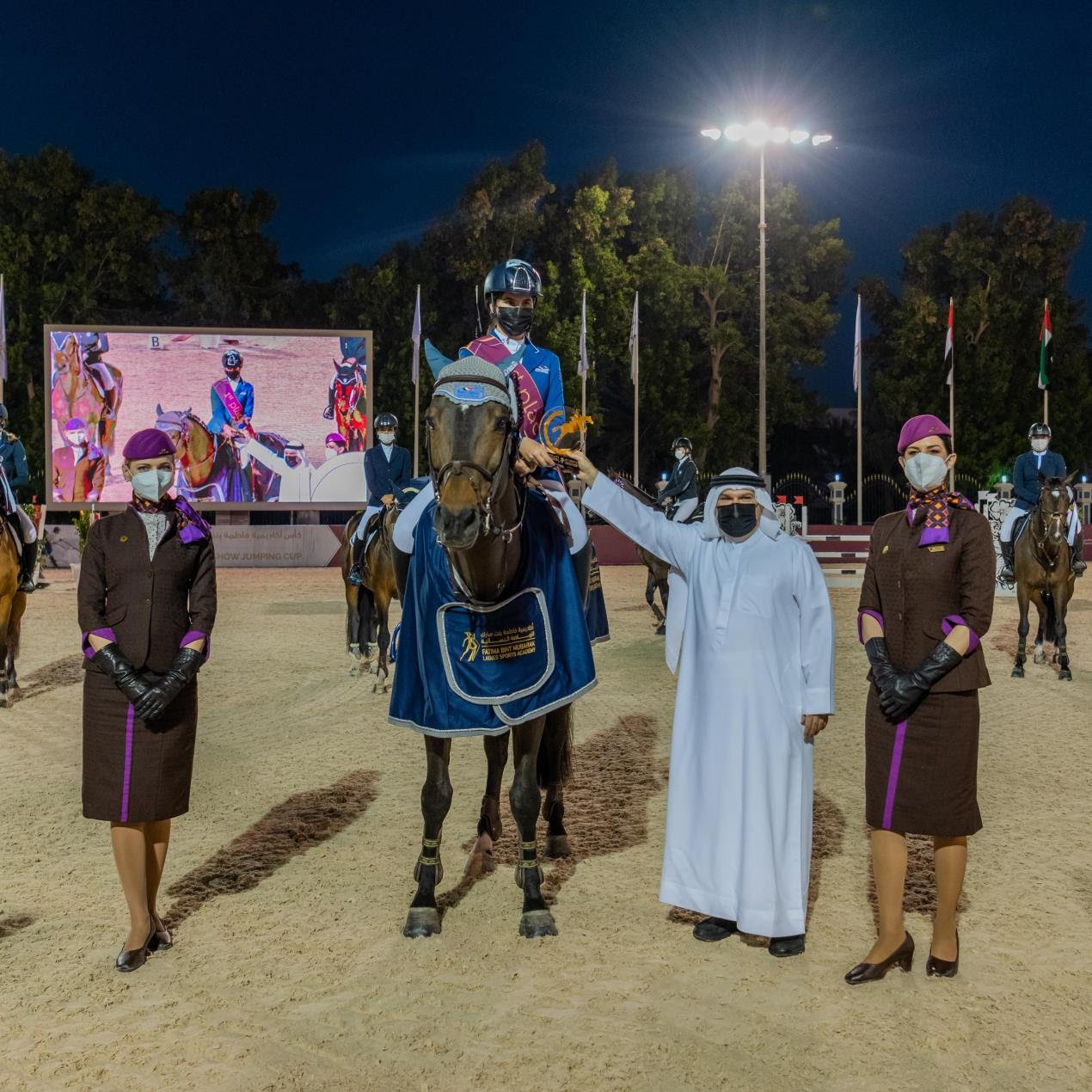 الإمارات: انطلاق منافسات الفروسية بمشاركة 230 فارسًا وفارسة-0