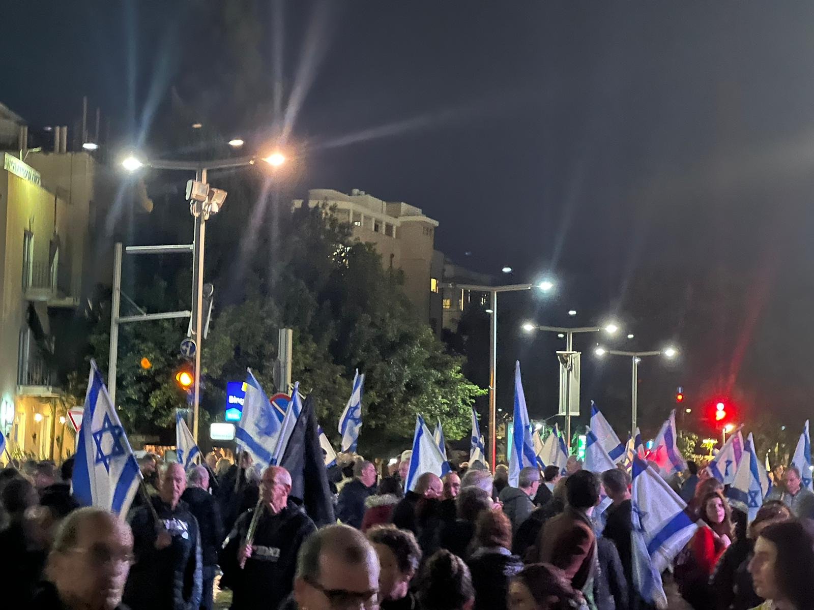 مباشر: عشرات الآلاف بالمظاهرة المعارضة لحكومة نتنياهو وبن غفير في تل أبيب-1