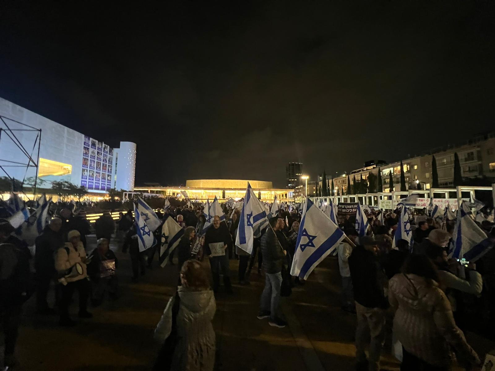 مباشر: عشرات الآلاف بالمظاهرة المعارضة لحكومة نتنياهو وبن غفير في تل أبيب-5