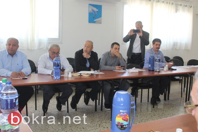 قرارات وقضايا هامة باجتماع اللجنة القطرية في الناصرة اليوم-9
