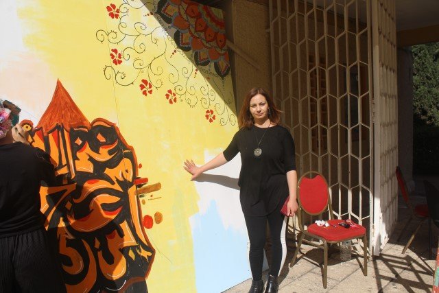 جدارية ريم بنا في الناصرة، مشاركة ضئيلة من فنانين محليين، وايقونة لن تتكرر-36