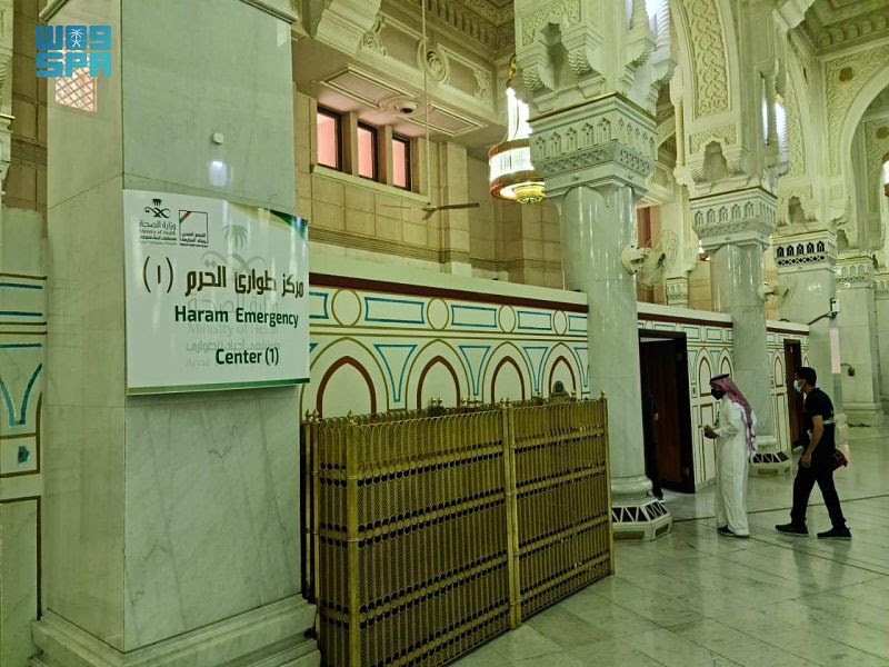 طبيب في الرياض ينقذ حياة معتمرة في مكة-0