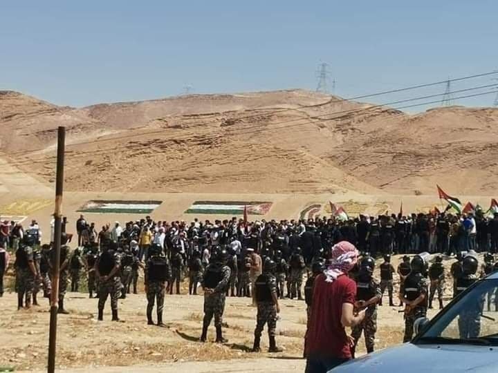 مظاهرة حاشدة على الحدود الأردنية-الفلسطينية نصرة للقدس وغزة-0