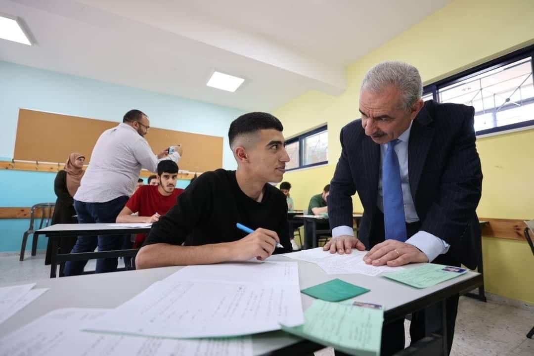 أكثر من 87 ألف طالب وطالبة يتوجهون اليوم للتقدم لامتحانات الثانوية العامة في فلسطين-2