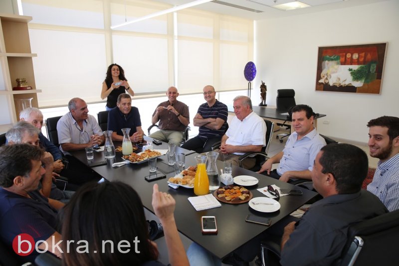 النائب عودة بجولة تفقدية للحديقة الصناعية في الناصرة بحضور رجال اعمال-6