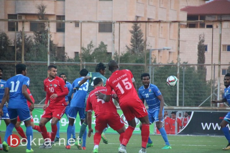 المنتخب الفلسطيني يهزم المالديف بثمانية ويحتفل مع "الدحية" .. فيديو وصور-2