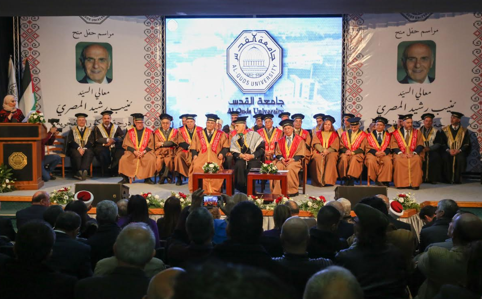  جامعة القدس تمنح رجل الأقتصاد منيب رشيد المصري الدكتوراة الفخرية في العلوم الإنسانية-2
