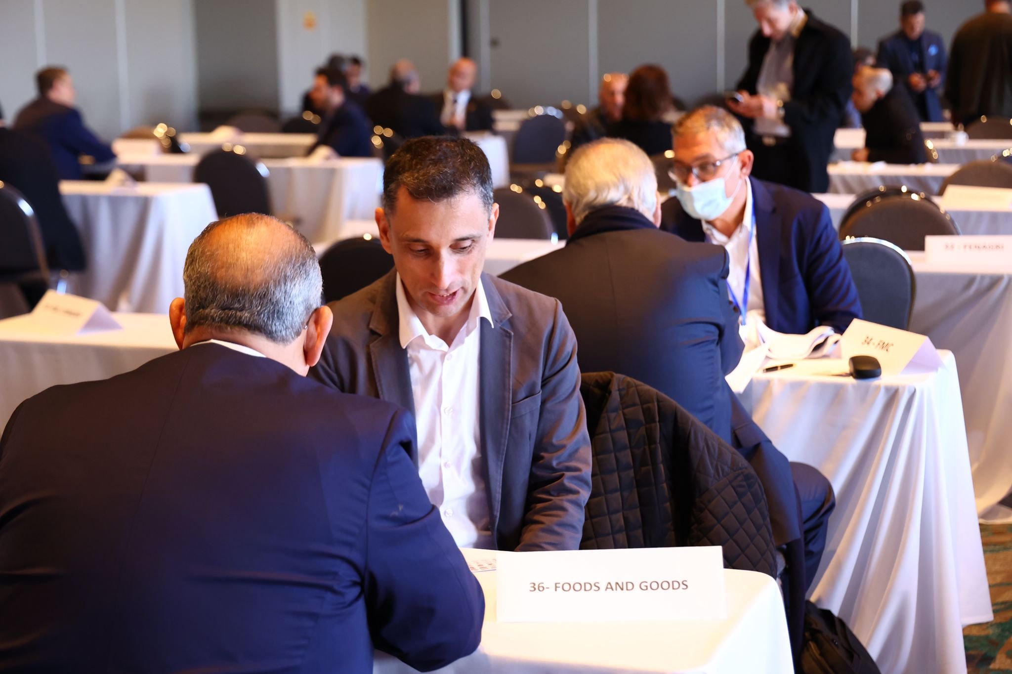 خلال لقاء بين رجال اعمال إسرائيليين ومغاربة - الوزير فريج: أقمنا منتدى لرجال الأعمال لبحث سبل التعاون الاقتصادي بين البلدين-5