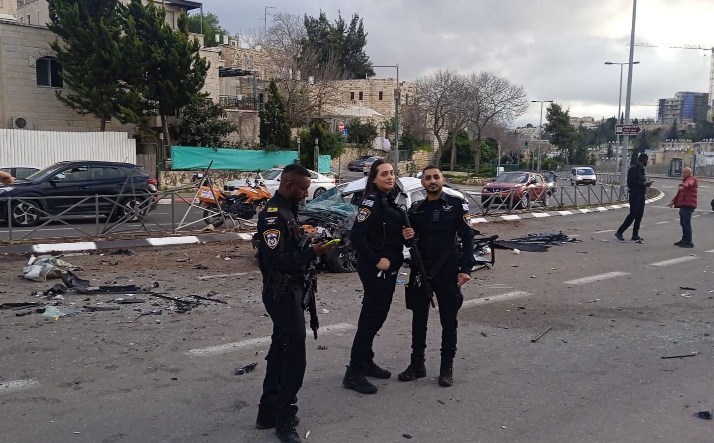القدس:  انحراف سبارة واصطدامها بعدة سيارات يسفر عن وقوع عدة اصابات-0