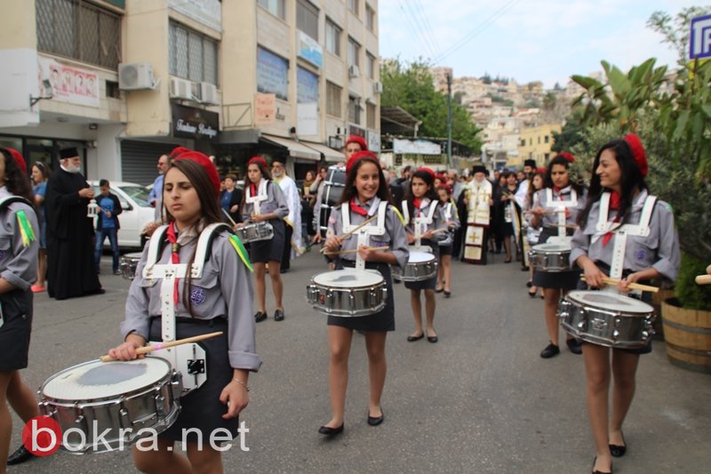مسيرة كشفية ضخمة في الناصرة احتفالا بسبت النور وقدوم الفصح المجيد-11