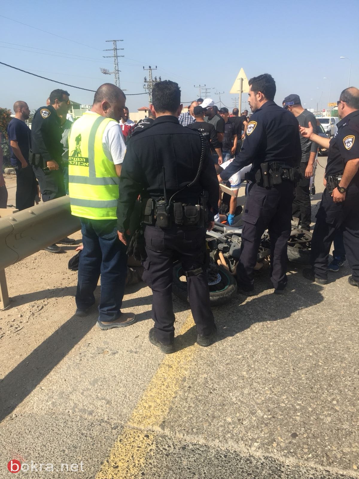 اصابة شرطي وشاب من الطيبة بجروح متوسطة اثر حادث طرق-1