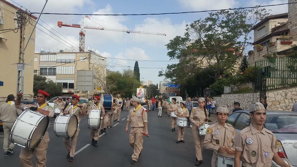 حيفا: الالاف يشاركون بمسيرة طلعة العذراء-5