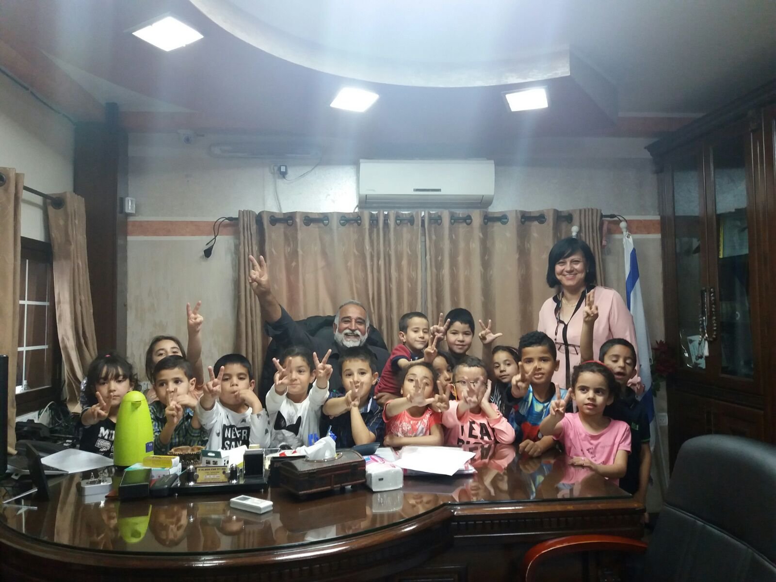 الناصرة: أطفال بستان ابن عامر يتعرفون على مهنة الميكانيكي ويزرون كراج صالح شهوان-12