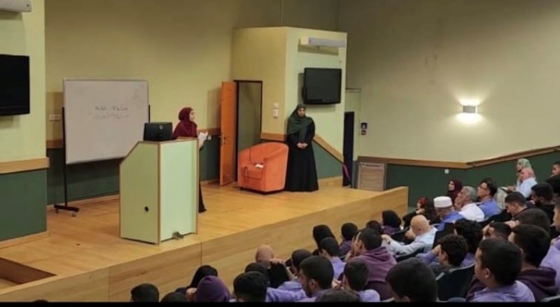 الطالبة لانا حبشي تفوز بمسابقة الخطابة في "الاهليّة"-10