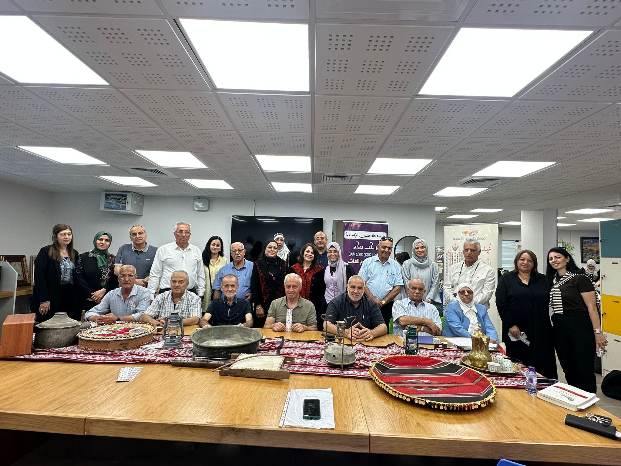 "الاتحاد العام للكتاب الفلسطينيين – الكرمل 48" يساهم في إحياء يوم اللغة العربية والتراث في "مدرسة طه حسين الإعدادية" في سخنين-3