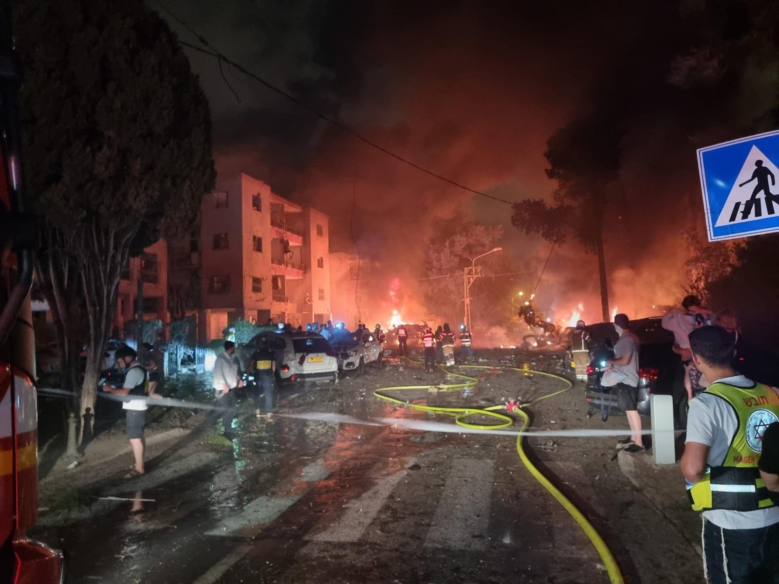 تحذيرات مجددة من الجبهة الداخلية- هجوم واسع بالطائرات المسيّرة والصواريخ-1