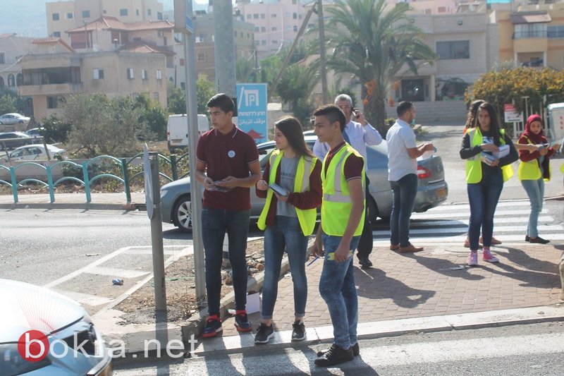 طلاب مدرسة الحلان يخاطبون جمهور السائقين :" اعطونا الحياة"-36