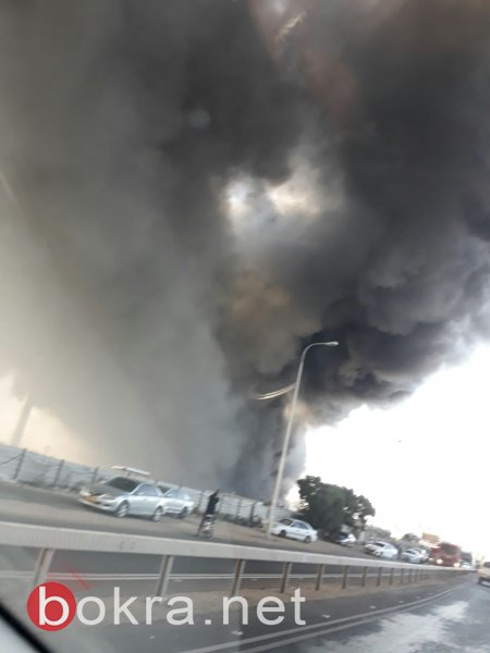 حريق هائل في مجمع للسيارات "المشطوبة" بقلنسوة - صور-3