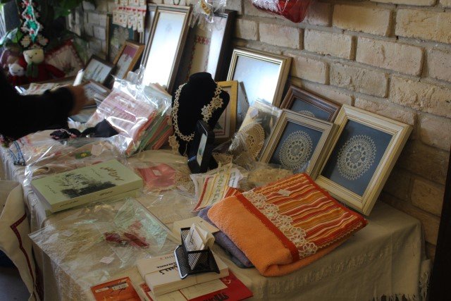افتتاح معرض مميز لدعم الفن والحرفية في الناصرة بمناسبة الميلاد المجيد-17