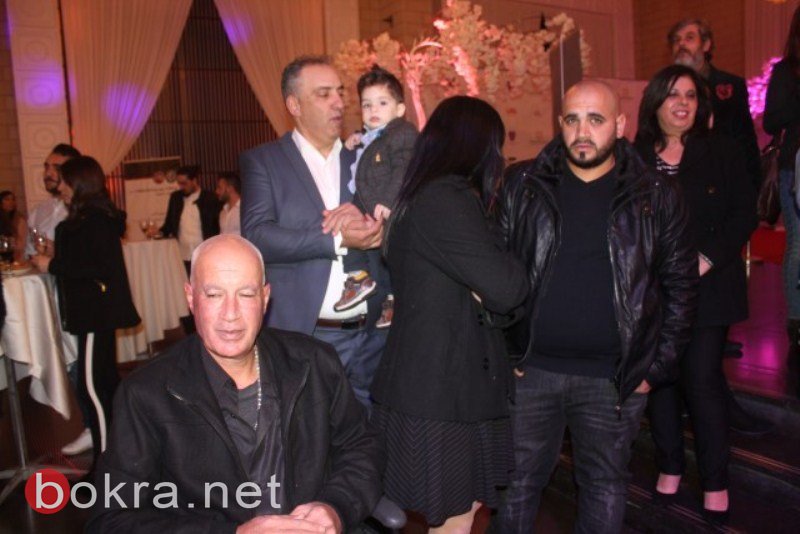 ساهر عوكل خلال حفل استقباله يعلن عن تبرعه بنصف الجائزة لمركز سرطان الأطفال في لبنان-33