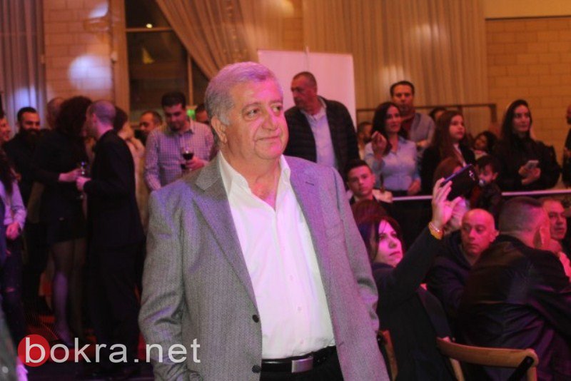 ساهر عوكل خلال حفل استقباله يعلن عن تبرعه بنصف الجائزة لمركز سرطان الأطفال في لبنان-44