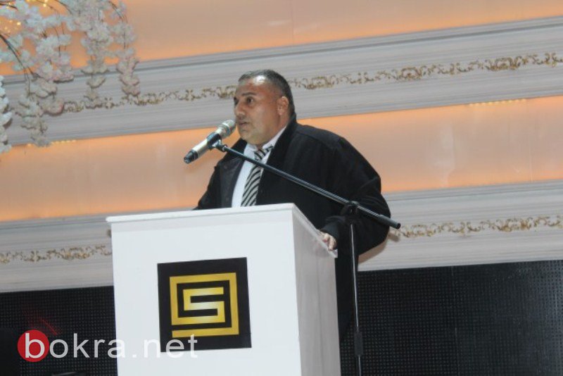 ساهر عوكل خلال حفل استقباله يعلن عن تبرعه بنصف الجائزة لمركز سرطان الأطفال في لبنان-80