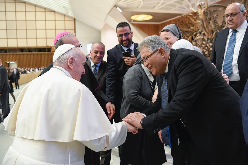 "زيارة تاريخية لرئيس جامعة القدس لبابا الفاتيكان"-0