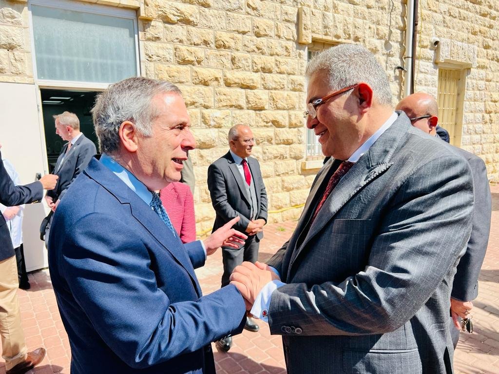 رئيس جامعة القدس أ.د. أبو كشك يستقبل رئيس هارفارد الأمريكية في زيارته الأولى إلى جامعة فلسطينية-4