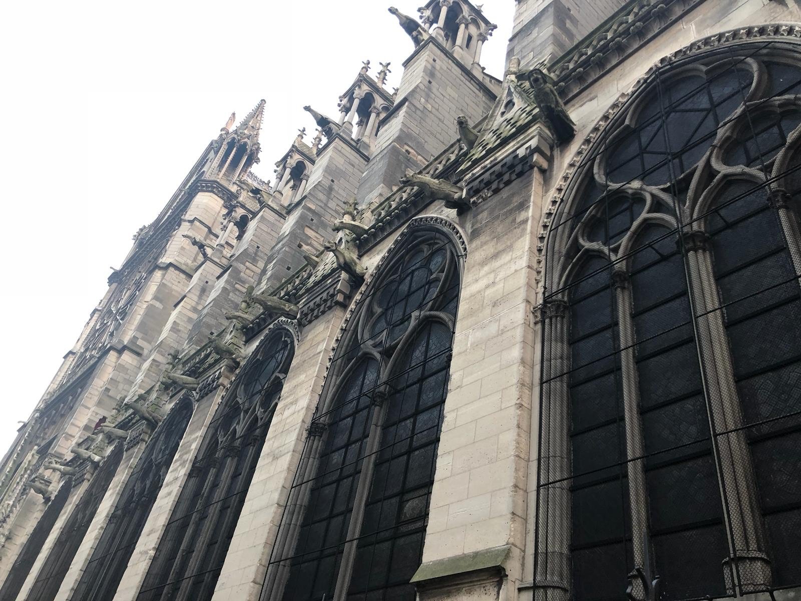 باريس: اطلاق حملات تبرع لإعادة بناء كاتدرائية نوتردام -0