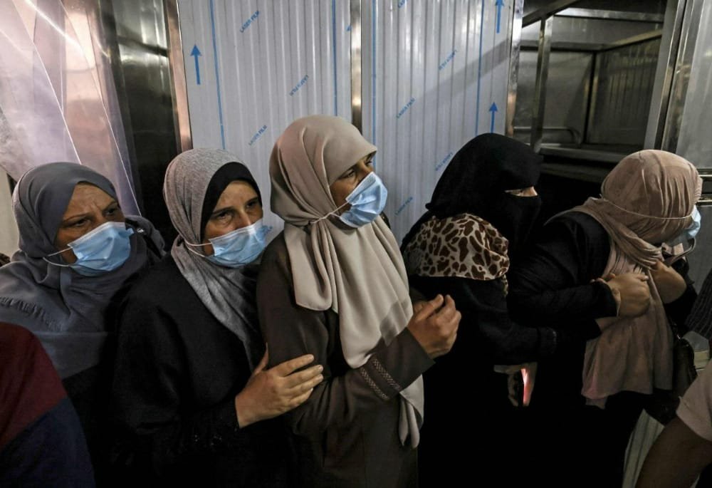 شهود عيان... ليلة سوداء عاشها قطاع غزة من قصف للمباني فوق رؤوس ساكنيها-7