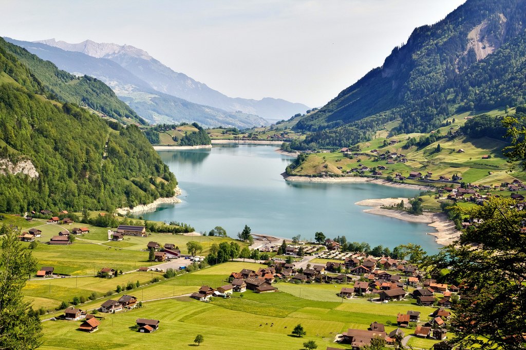 أماكن مذهلة في انترلاكن في سويسرا تستحق زيارتك!-10