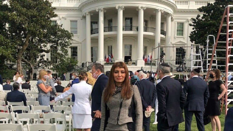 ملكة جمال العراق بصحبة رئيس الموساد في حفل توقيع اتفاقات التطبيع بالبيت الأبيض-0