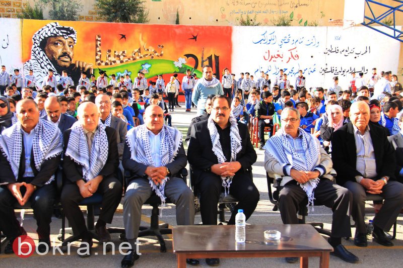 التربية الفلسطينية تحيي يوم الكوفية في مدارسها بفعاليات داخل الوطن وخارجه-14