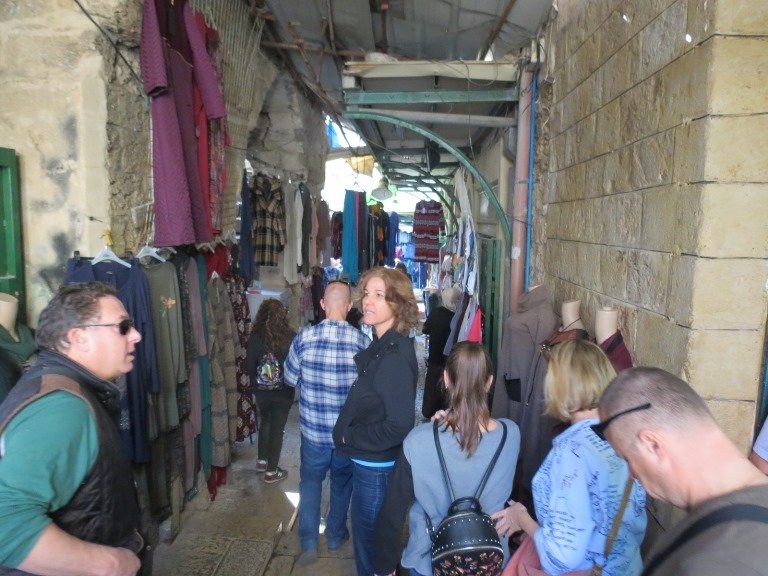 إعادة الحياة للبلدة القديمة في الناصرة، أعادت الحياة لأهلها-1